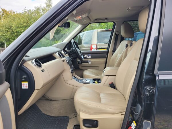 2014 Land Rover Discovery 4 SE Tech SDV6 Auto