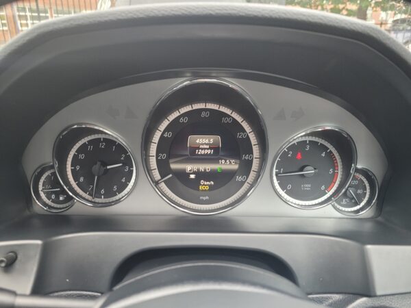 MERCEDES-BENZ E220 SPT CDI BLUEEFI-CY AUTO