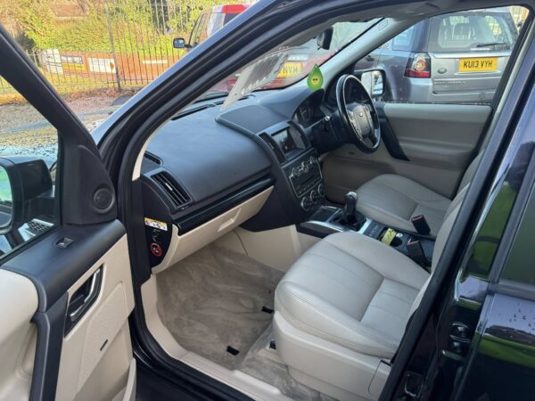 2014 Land Rover Freelander 2 XS Manual