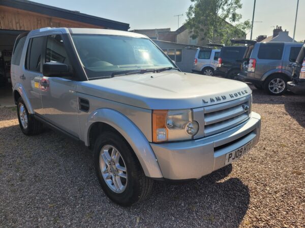2009 Discovery 3 GS Manual