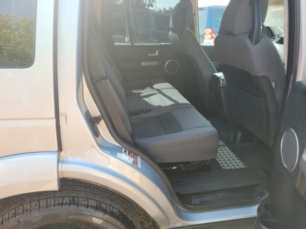 2009 Discovery 3 GS Manual