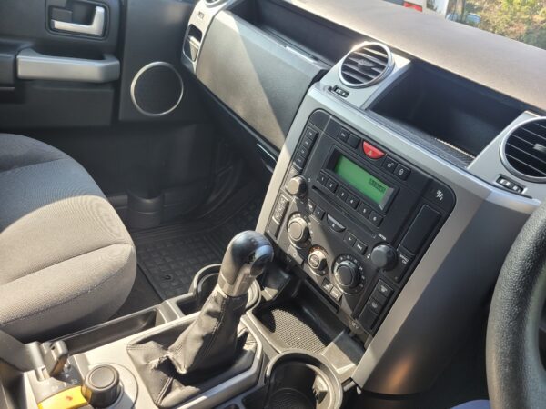 2009 Discovery 3 GS Manual