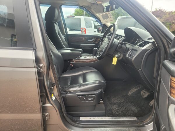2009 Land Rover Range Rover Sport TDV6 HSE