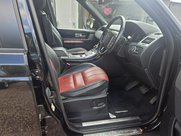 2012 Range Rover Sport 3.0 SDV6 Red Edition