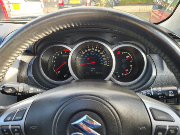 2011 Suzuki Grand Vitara 2.4 Manual